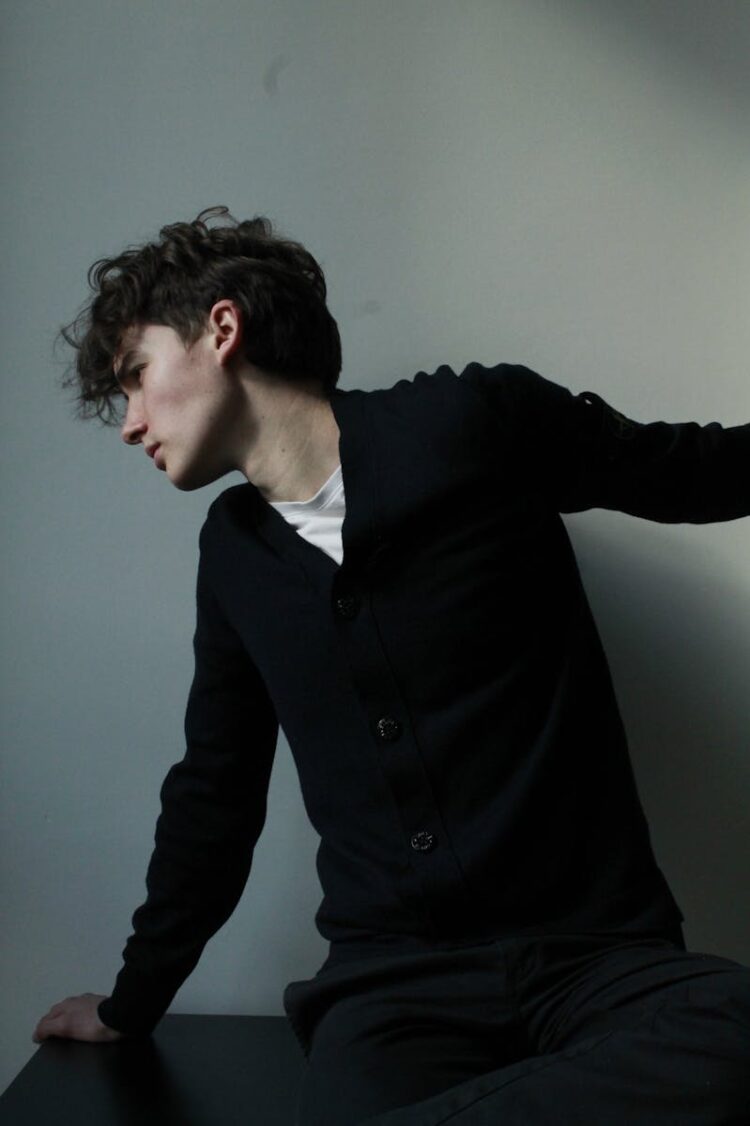 Rise and Thrive: Motivation Secrets and Positive News to Power Your 2025 Dreams