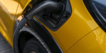 United States is racing toward a cleaner transportation future, and electric vehicle (EV) fleets are leading the charge.