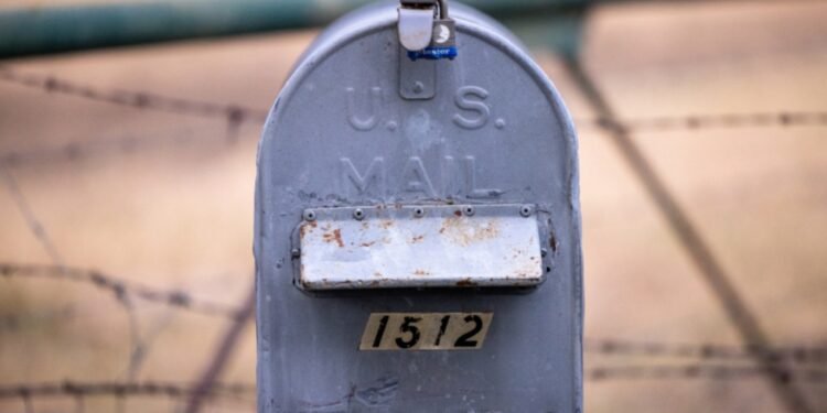 One Handwritten Note a Week Can Change How You See People