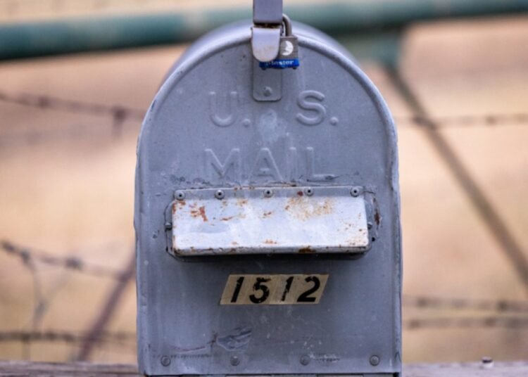 One Handwritten Note a Week Can Change How You See People